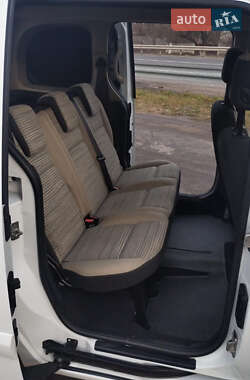 Минивэн Renault Kangoo 2012 в 