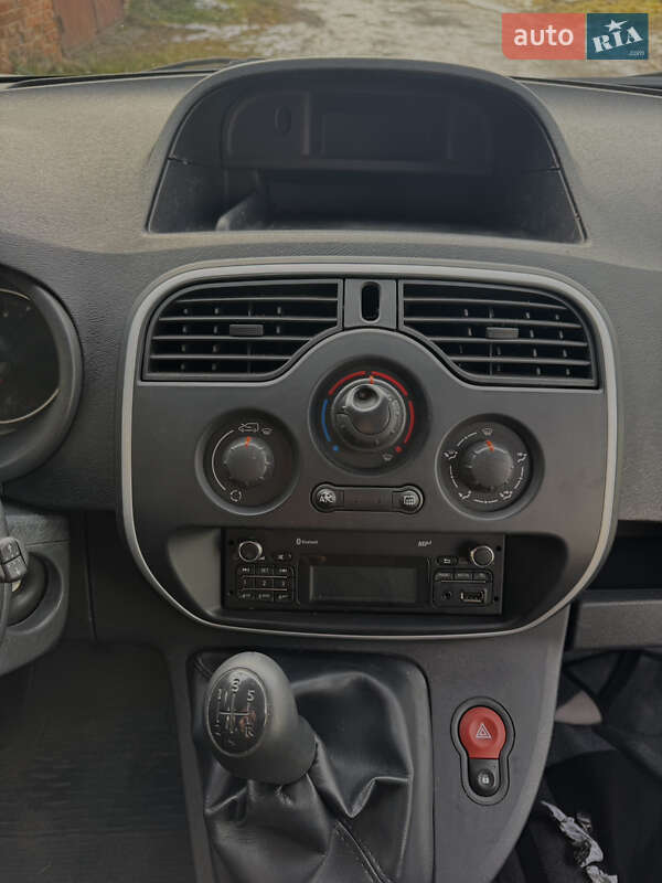 Грузовой фургон Renault Kangoo 2016 в Львове