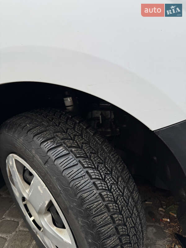 Грузовой фургон Renault Kangoo 2016 в Львове