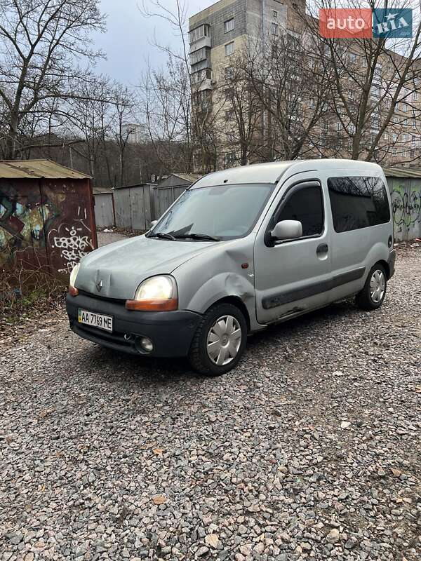 Минивэн Renault Kangoo 2003 в Киеве