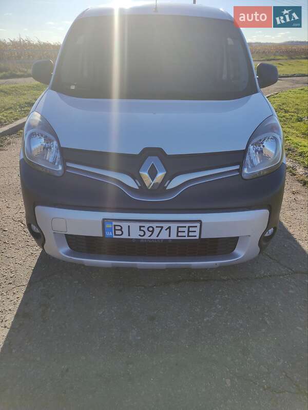 Грузовой фургон Renault Kangoo 2016 в Полтаве