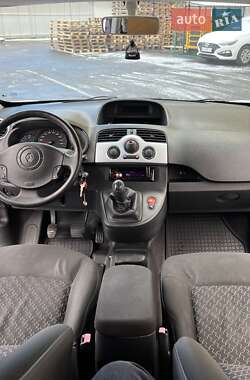 Вантажопасажирський фургон Renault Kangoo 2011 в Рівному