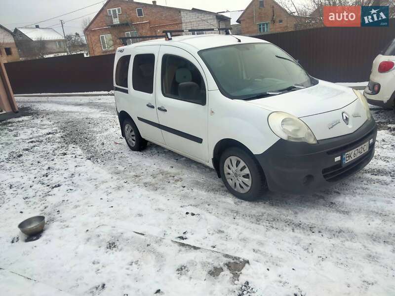 Минивэн Renault Kangoo 2010 в Луцке