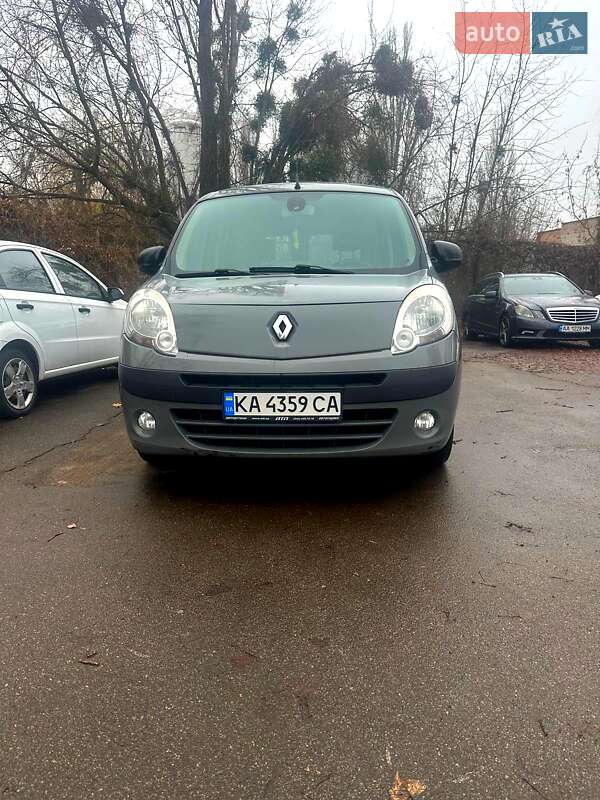 Минивэн Renault Kangoo 2013 в Киеве