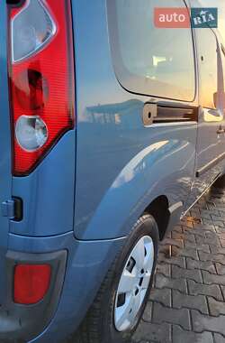 Минивэн Renault Kangoo 2012 в 