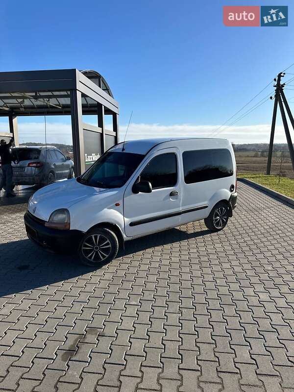 Минивэн Renault Kangoo 2000 в Шумске фото 23 Минивэн Renault Kangoo 2000 в Шумске