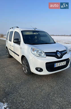 Минивэн Renault Kangoo 2015 в 