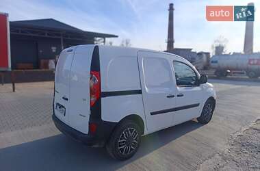 Вантажопасажирський фургон Renault Kangoo 2011 в Чернівцях