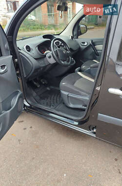 Минивэн Renault Kangoo 2013 в 
