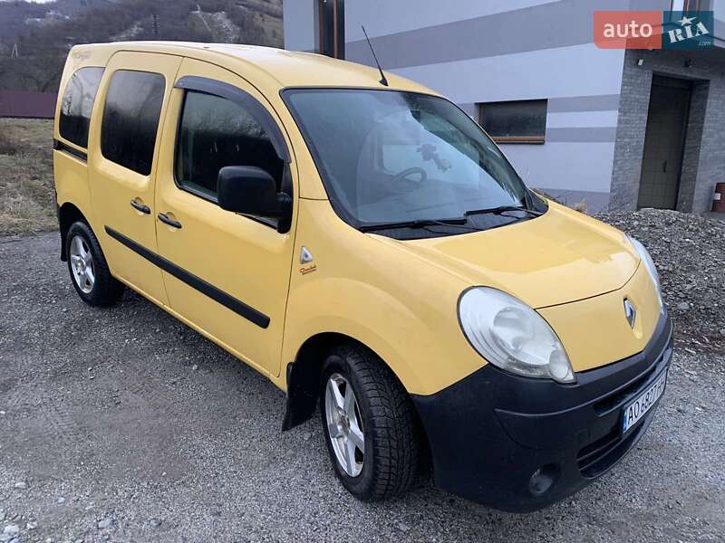 Минивэн Renault Kangoo 2008 в Рахове