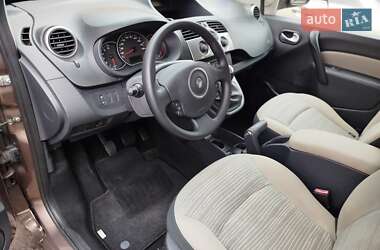 Минивэн Renault Kangoo 2011 в 