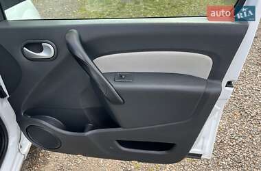 Минивэн Renault Kangoo 2016 в 