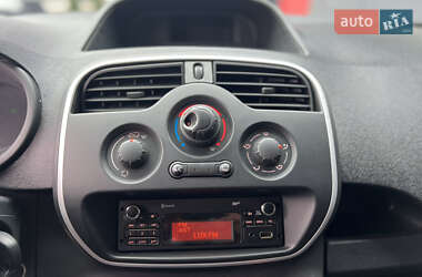 Вантажний фургон Renault Kangoo 2015 в Чернівцях