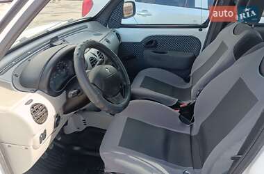 Минивэн Renault Kangoo 2002 в 