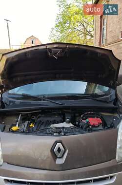 Минивэн Renault Kangoo 2012 в 