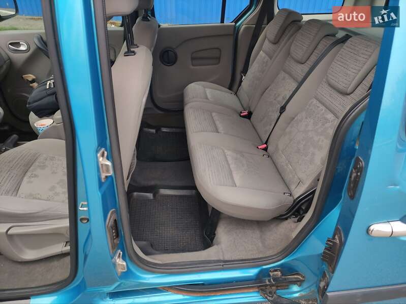 Минивэн Renault Kangoo 2009 в Киеве