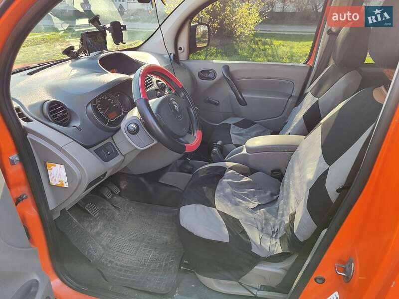 Мінівен Renault Kangoo 2009 в Лубнах