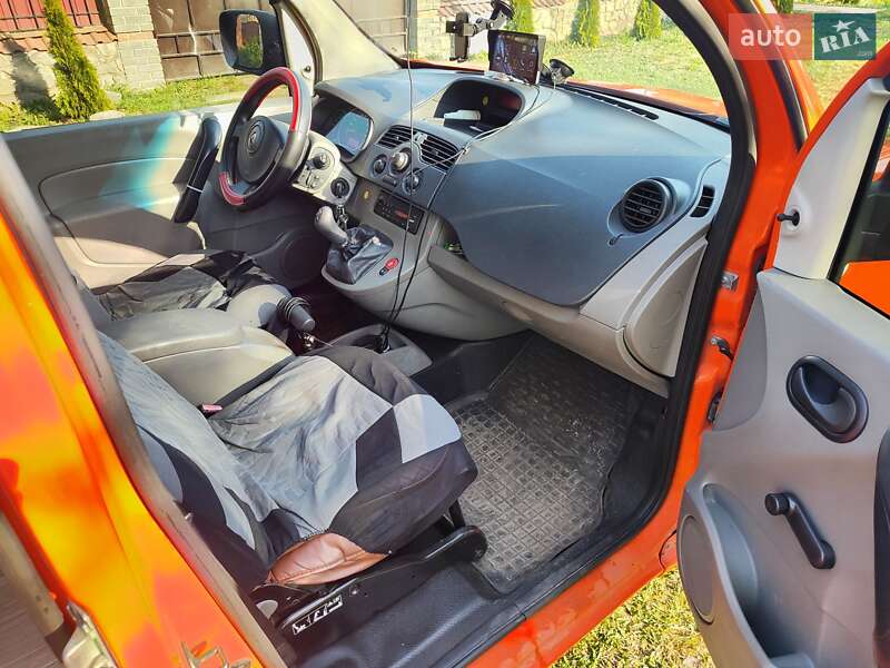 Мінівен Renault Kangoo 2009 в Лубнах