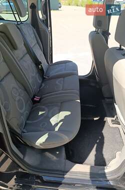 Минивэн Renault Kangoo 2009 в 