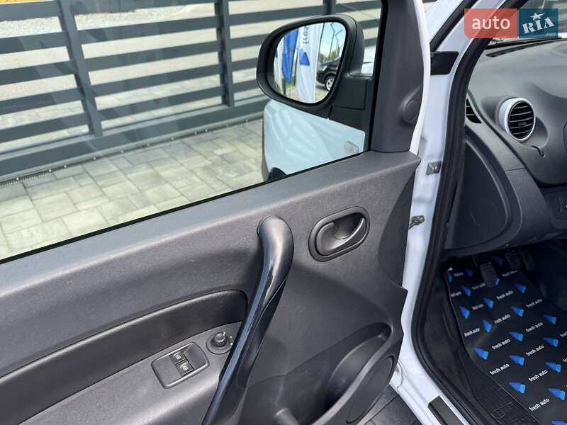 Вантажний фургон Renault Kangoo 2019 в Рівному