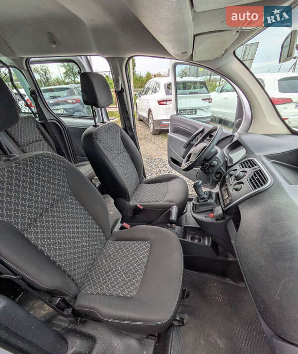Минивэн Renault Kangoo 2015 в Львове