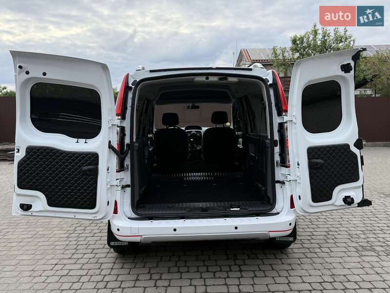 Мінівен Renault Kangoo 2015 в Києві