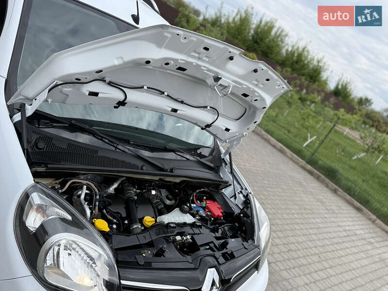 Мінівен Renault Kangoo 2015 в Києві