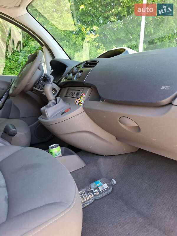 Минивэн Renault Kangoo 2008 в Луцке