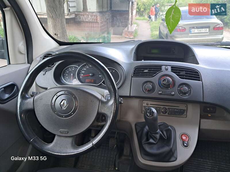 Інші вантажівки Renault Kangoo 2011 в Дніпрі
