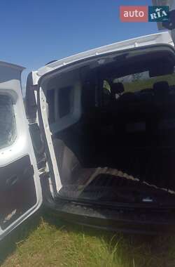 Грузопассажирский фургон Renault Kangoo 2015 в 