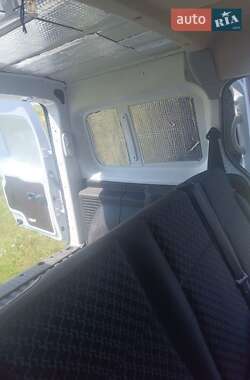 Грузопассажирский фургон Renault Kangoo 2015 в 