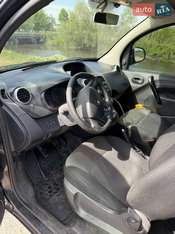 Мінівен Renault Kangoo 2017 в Дніпрі