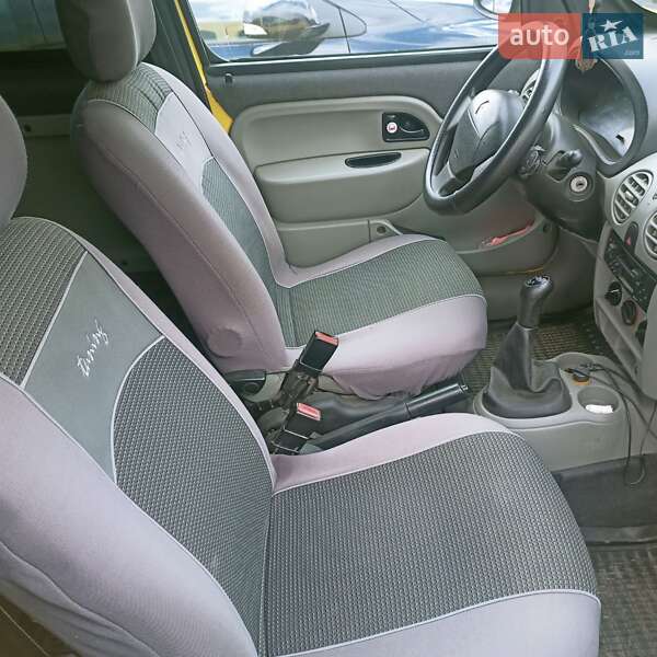 Минивэн Renault Kangoo 2006 в Чернигове
