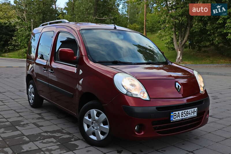 Минивэн Renault Kangoo 2011 в 