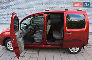 Минивэн Renault Kangoo 2011 в 