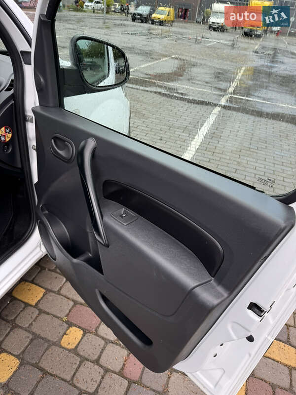 Грузовой фургон Renault Kangoo 2020 в Луцке