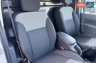 Грузовой фургон Renault Kangoo 2020 в 