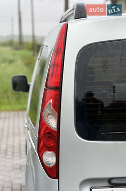 Минивэн Renault Kangoo 2012 в 