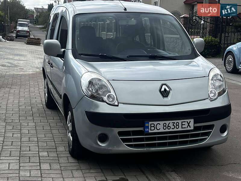 Минивэн Renault Kangoo 2011 в Луцке