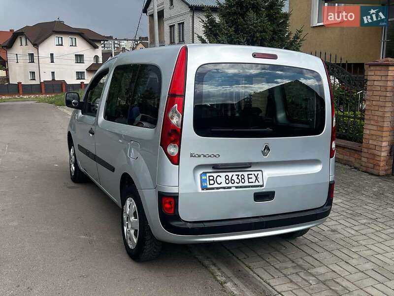 Минивэн Renault Kangoo 2011 в Луцке