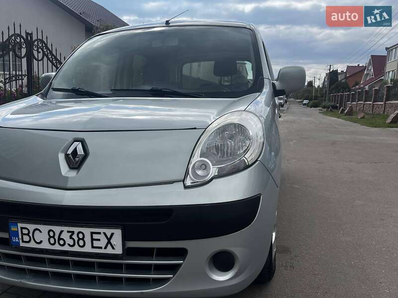 Минивэн Renault Kangoo 2011 в Луцке