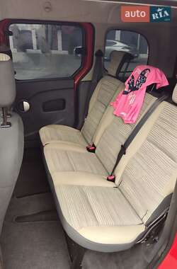 Минивэн Renault Kangoo 2011 в 