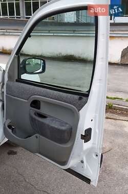 Минивэн Renault Kangoo 2004 в 