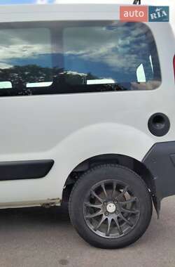 Минивэн Renault Kangoo 2004 в 