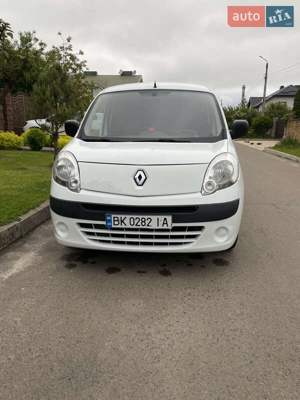 Грузовой фургон Renault Kangoo 2011 в Ровно
