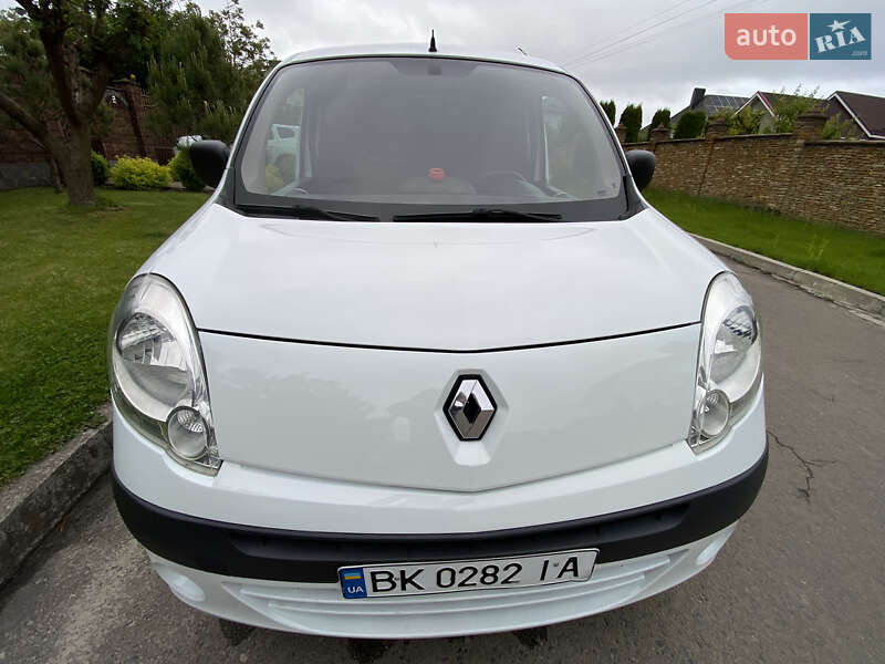 Грузовой фургон Renault Kangoo 2011 в Ровно