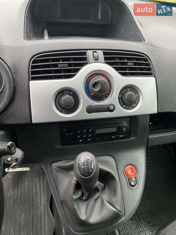 Грузовой фургон Renault Kangoo 2011 в Ровно