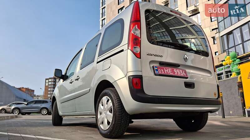 Минивэн Renault Kangoo 2012 в Луцке