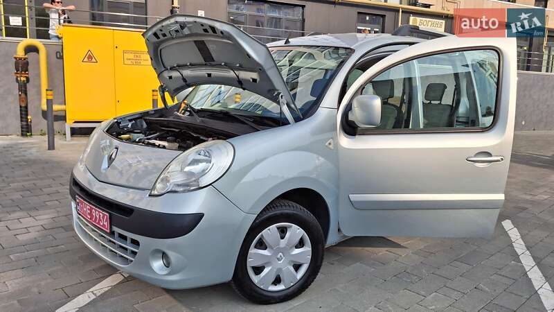 Минивэн Renault Kangoo 2012 в Луцке