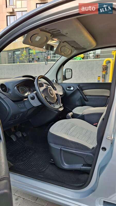 Минивэн Renault Kangoo 2012 в Луцке